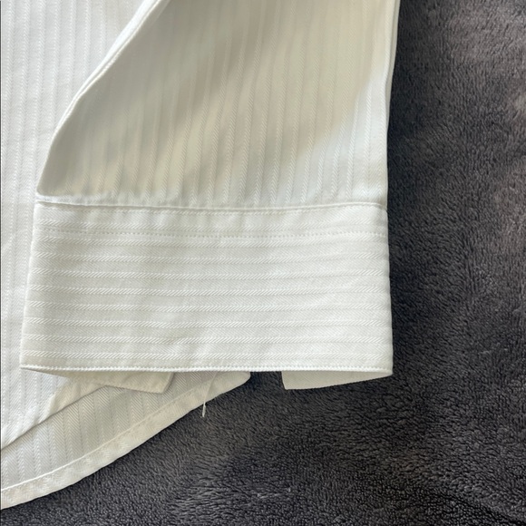 Elegant White Striped Women's Button Down Shirt - Picture 4 of 4